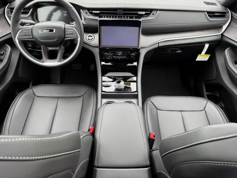 new 2025 Jeep Grand Cherokee L car, priced at $49,134