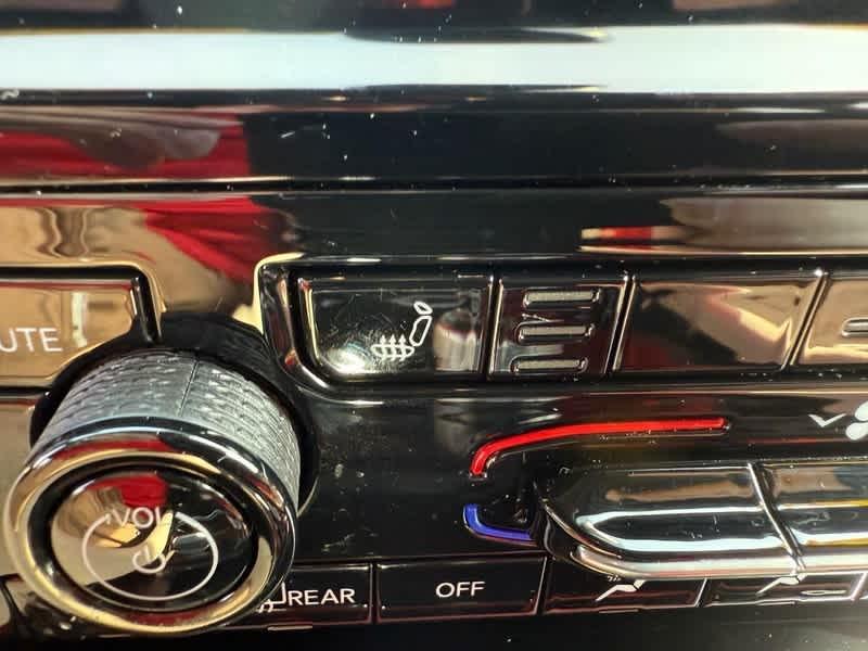 used 2023 Jeep Grand Cherokee L car, priced at $35,988