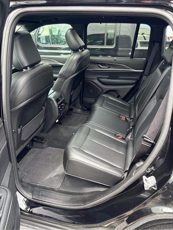 used 2025 Jeep Grand Cherokee car, priced at $39,988