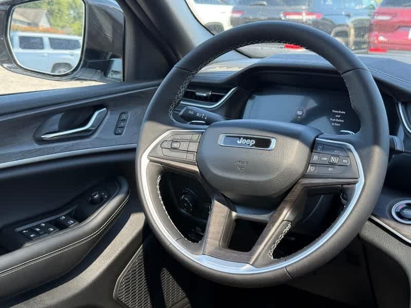 new 2025 Jeep Grand Cherokee L car, priced at $47,735