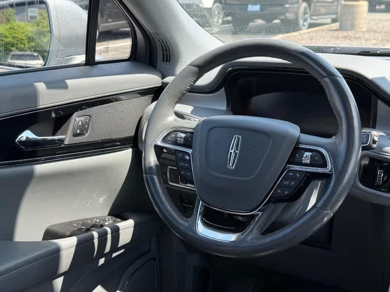 used 2022 Lincoln Nautilus car, priced at $27,988