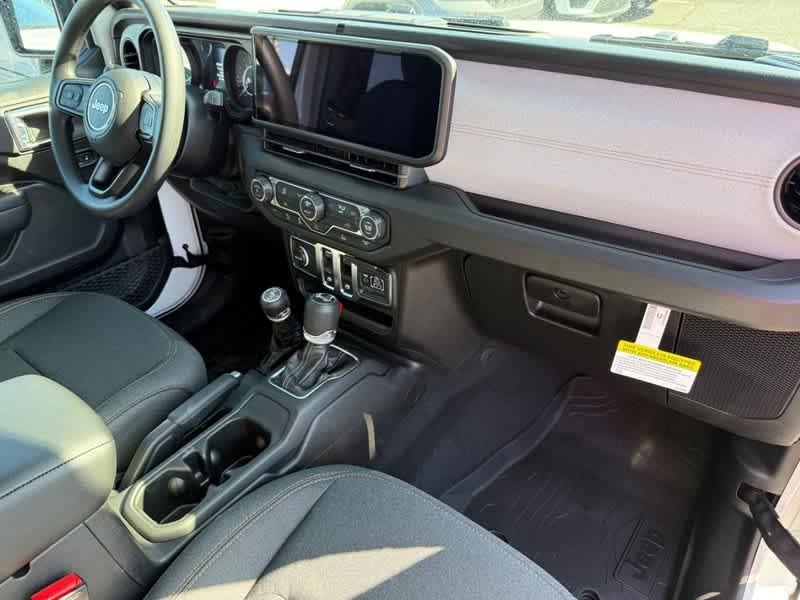 new 2026 Jeep Wrangler car, priced at $41,013