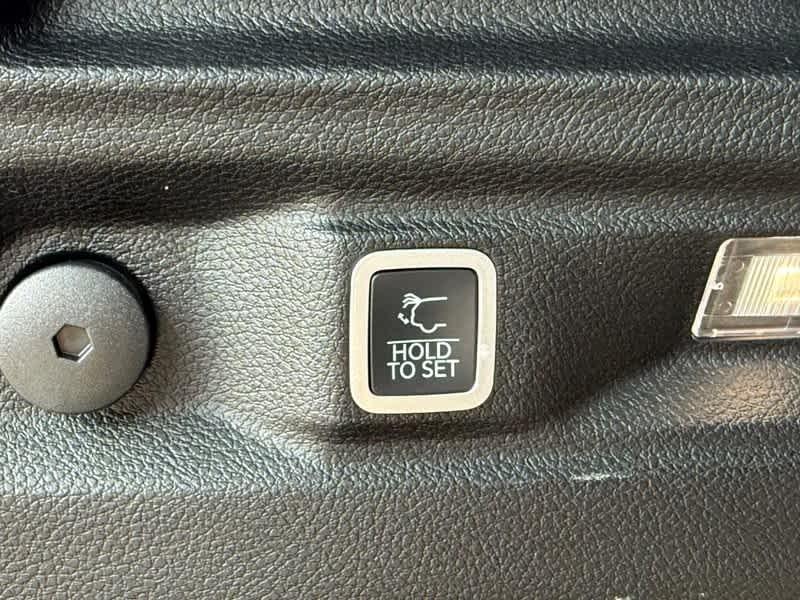 used 2024 Jeep Grand Cherokee L car, priced at $39,988