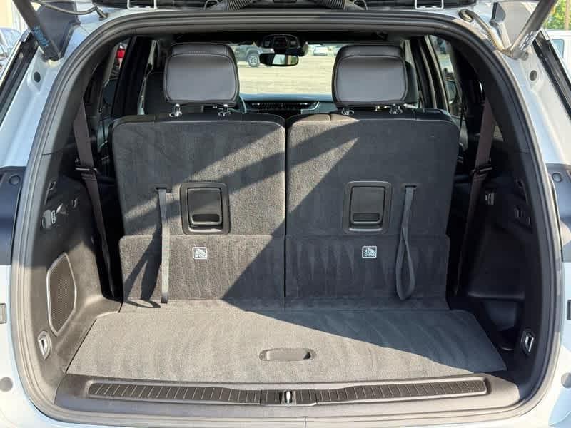 used 2024 Jeep Grand Cherokee L car, priced at $39,988