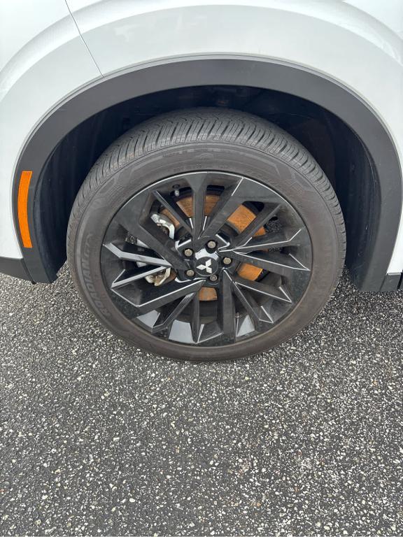 used 2024 Mitsubishi Outlander car, priced at $28,988