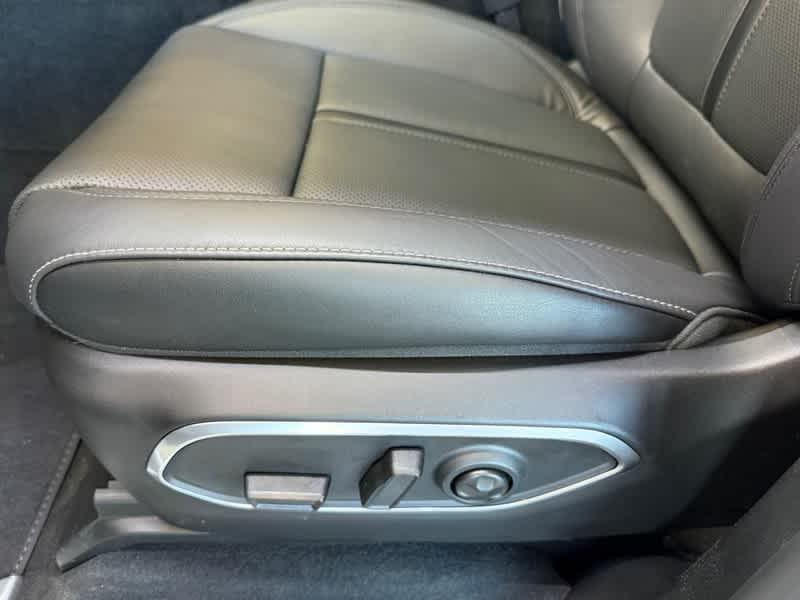 new 2026 Jeep Grand Wagoneer L car, priced at $84,998