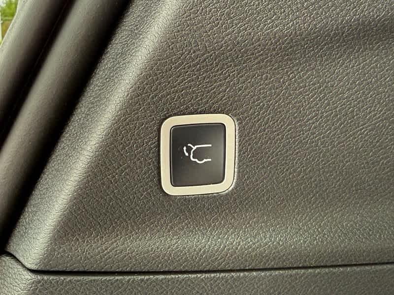 used 2026 Chrysler Pacifica car, priced at $43,988