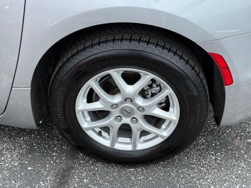 used 2021 Chrysler Pacifica car, priced at $20,988