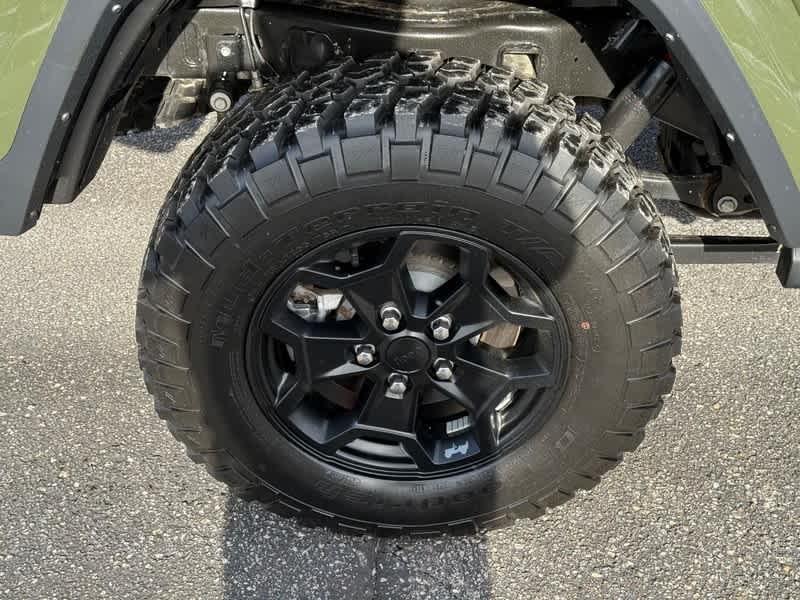 used 2022 Jeep Gladiator car, priced at $34,985