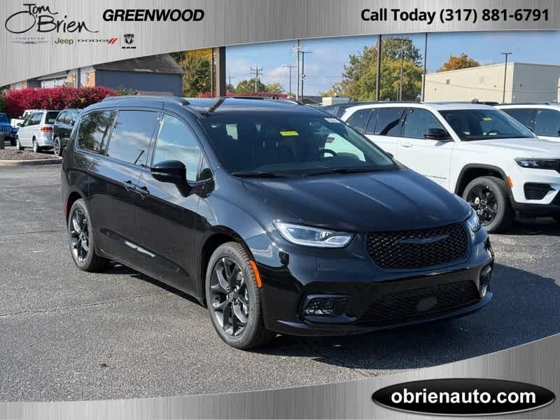 new 2026 Chrysler Pacifica car, priced at $48,944