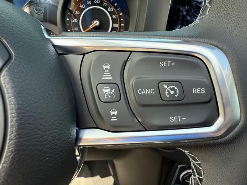 new 2025 Jeep Wrangler car, priced at $52,192