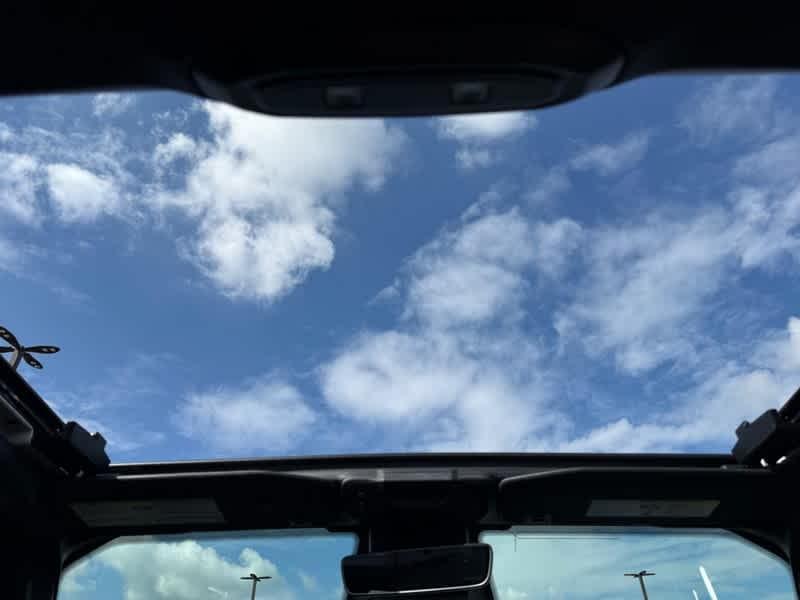 new 2025 Jeep Wrangler car, priced at $52,192