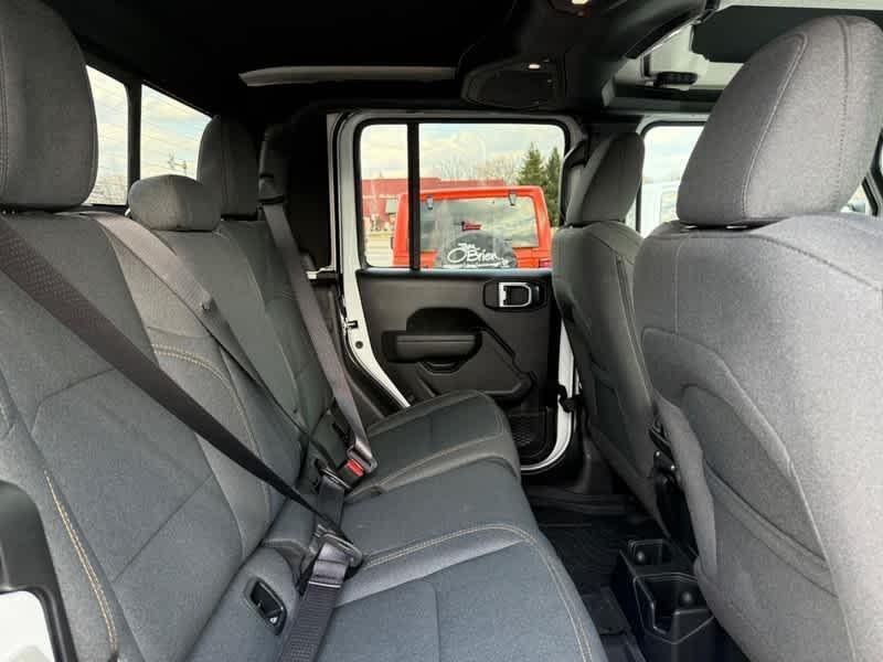 used 2024 Jeep Gladiator car, priced at $35,985