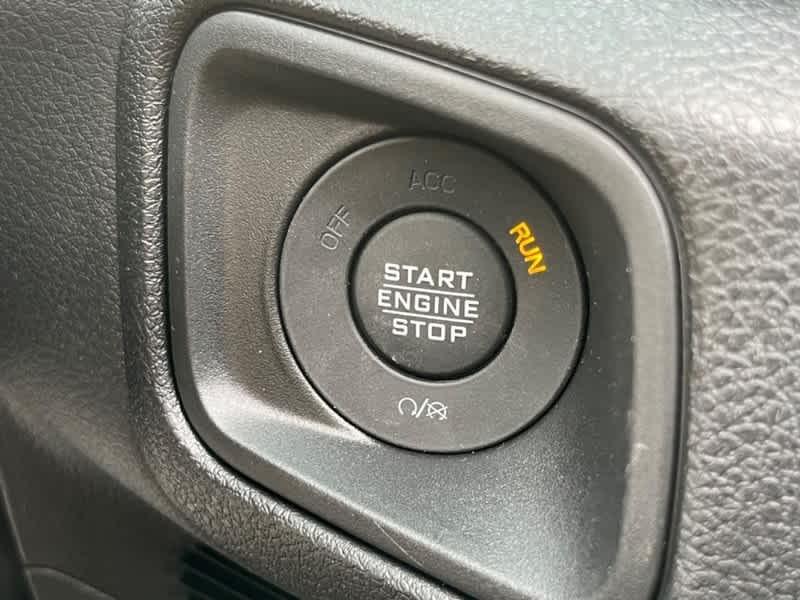 new 2025 Jeep Wrangler car, priced at $46,275