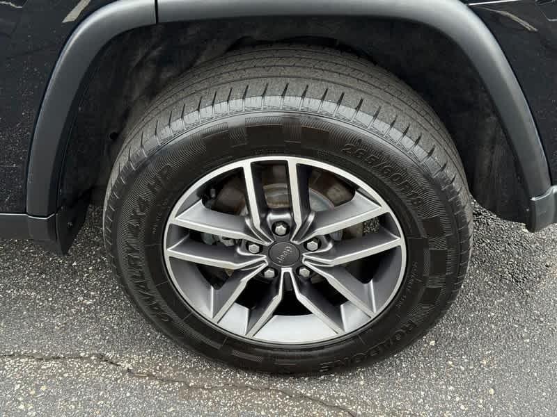 used 2020 Jeep Grand Cherokee car, priced at $16,988