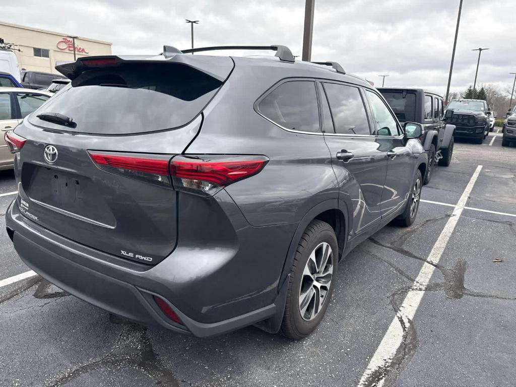 used 2021 Toyota Highlander car, priced at $25,988