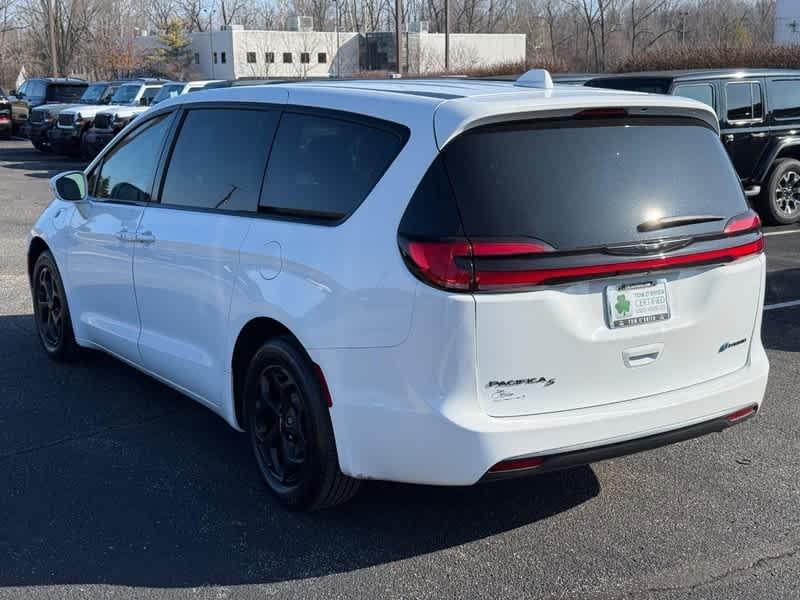 used 2022 Chrysler Pacifica Hybrid car, priced at $29,485