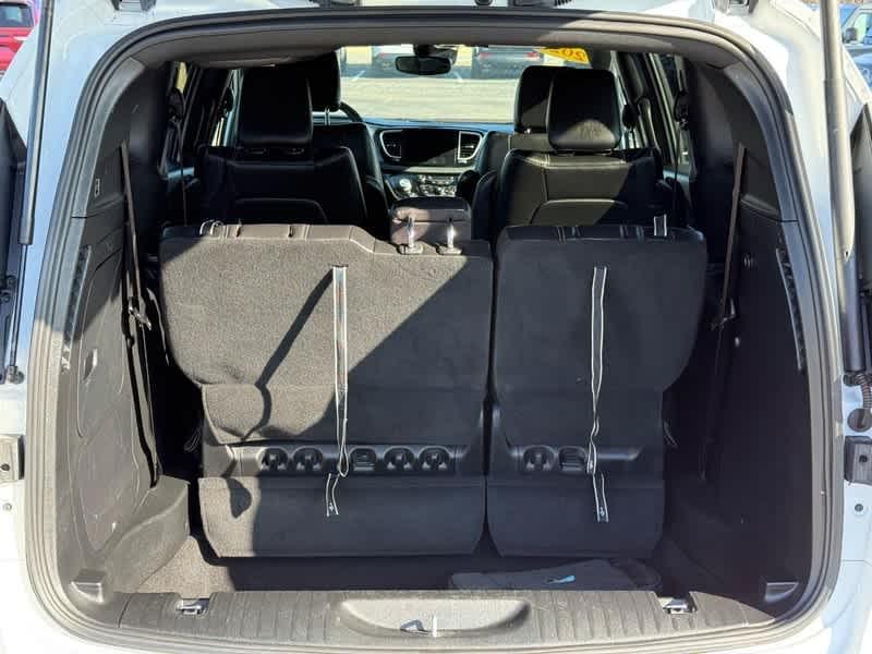 used 2022 Chrysler Pacifica Hybrid car, priced at $29,485