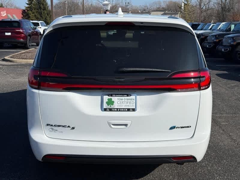 used 2022 Chrysler Pacifica Hybrid car, priced at $29,485