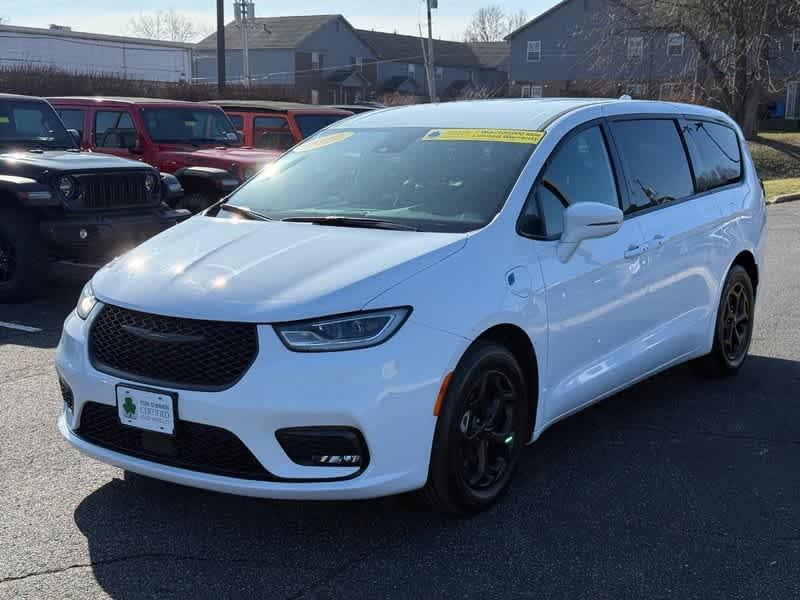 used 2022 Chrysler Pacifica Hybrid car, priced at $29,485
