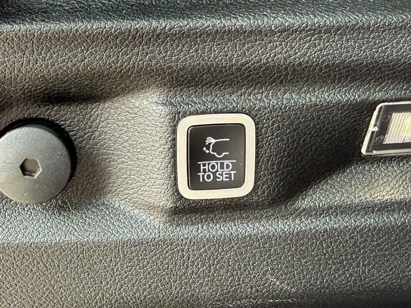 used 2023 Jeep Grand Cherokee L car, priced at $35,634