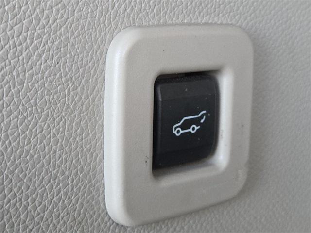 used 2013 Ford Expedition car, priced at $7,856