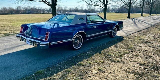 used 1977 Lincoln Continental car, priced at $27,495