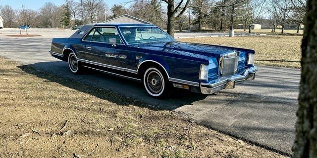 used 1977 Lincoln Continental car, priced at $27,495