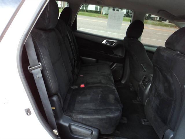 used 2014 Nissan Pathfinder car, priced at $6,394