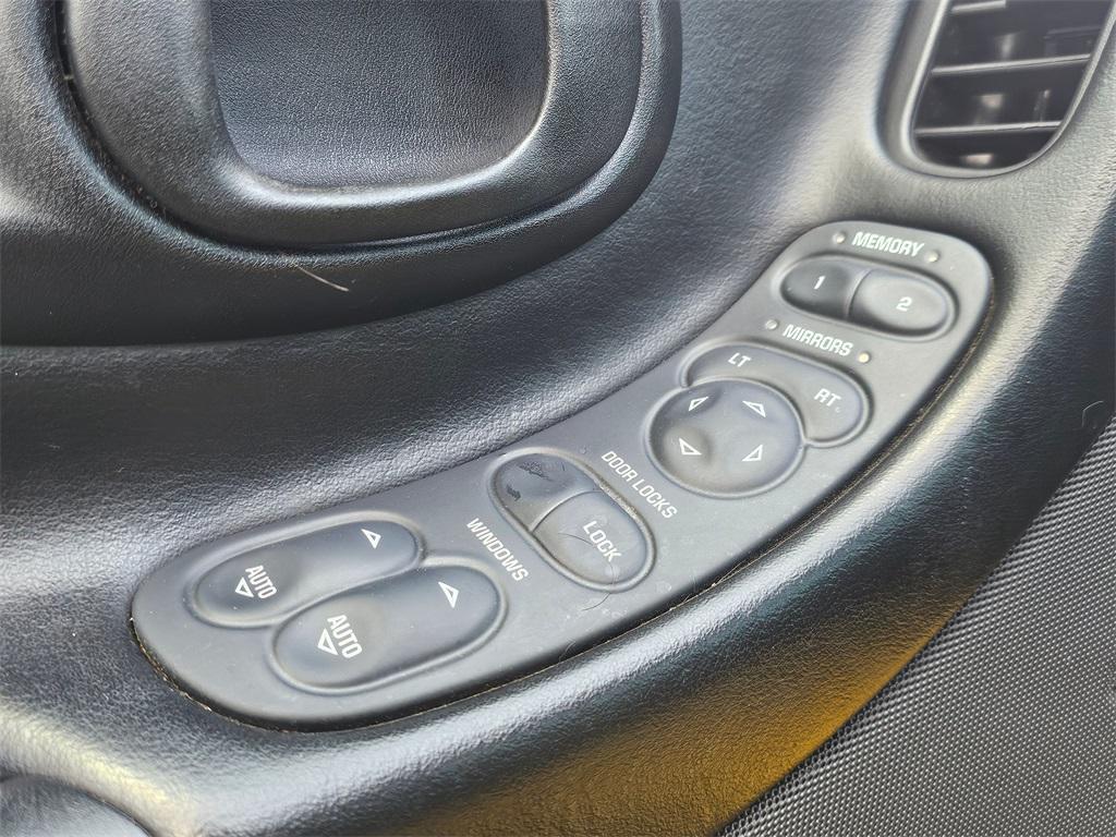 used 2001 Chevrolet Corvette car, priced at $18,995