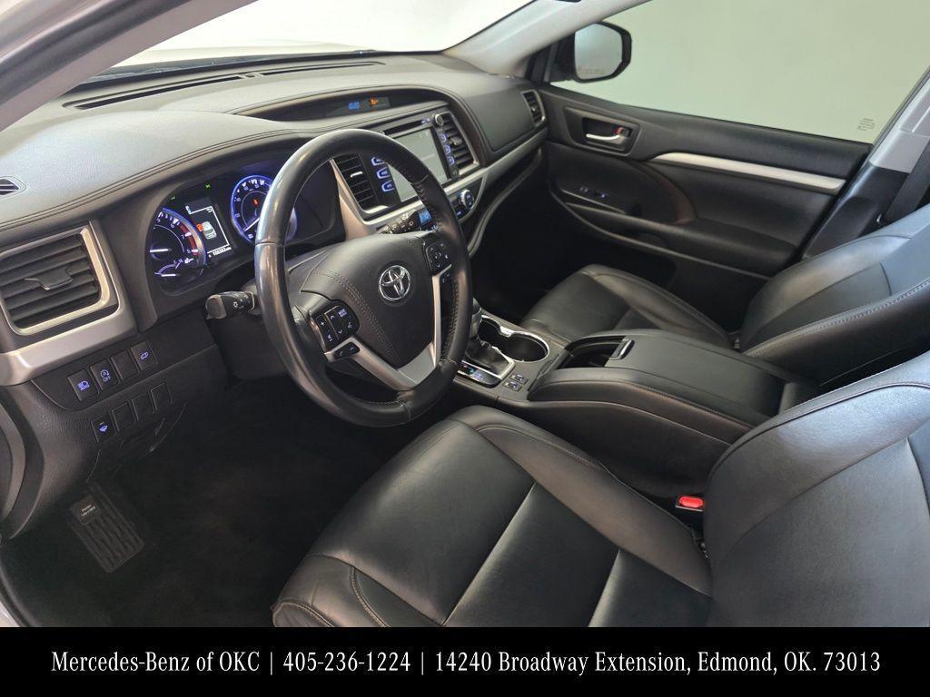 used 2019 Toyota Highlander car, priced at $21,830