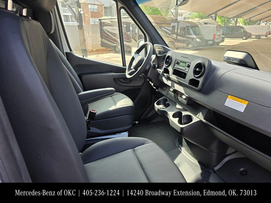 new 2025 Mercedes-Benz Sprinter 2500 car, priced at $65,702