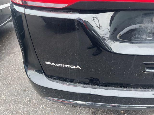 used 2025 Chrysler Pacifica car, priced at $29,350