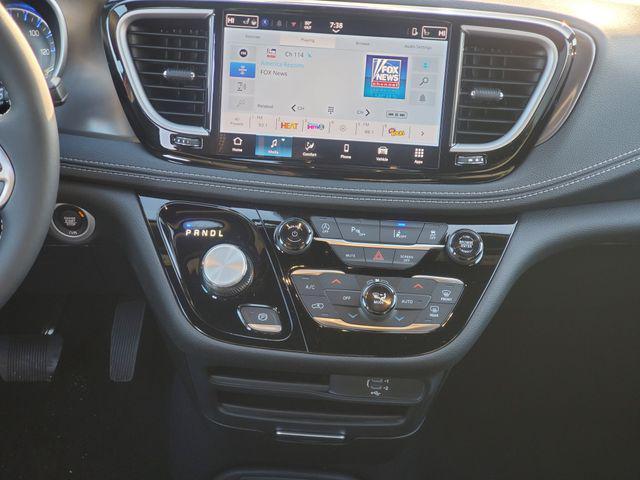 new 2026 Chrysler Pacifica car, priced at $43,289