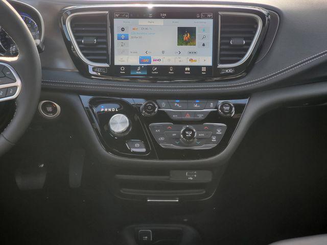 new 2026 Chrysler Pacifica car, priced at $40,967