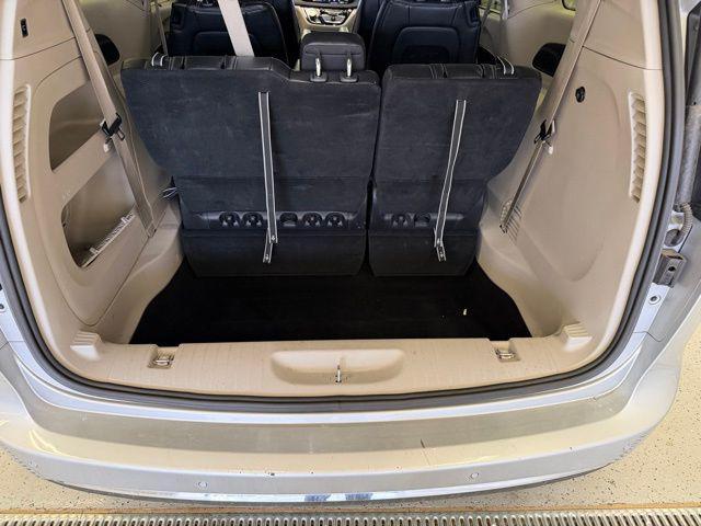 used 2024 Chrysler Pacifica car, priced at $27,000