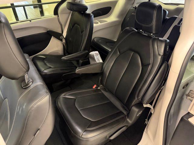 used 2024 Chrysler Pacifica car, priced at $27,000