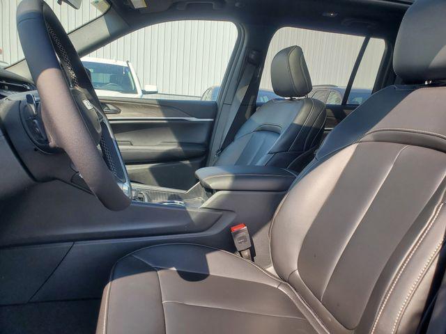 new 2026 Jeep Grand Cherokee car, priced at $47,400