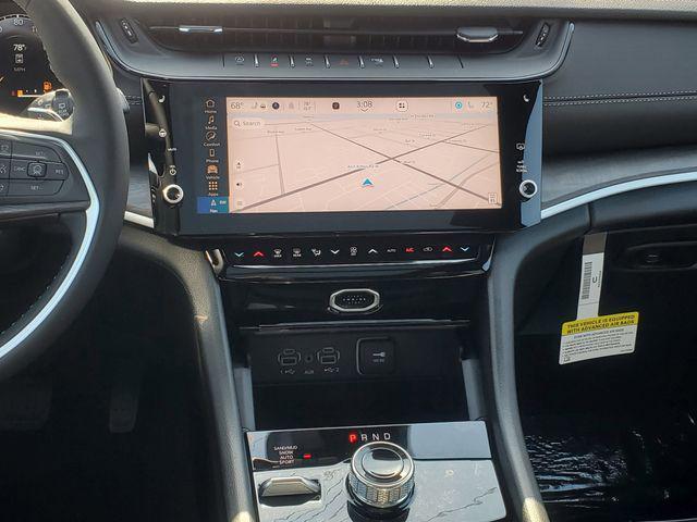 new 2026 Jeep Grand Cherokee car, priced at $47,400