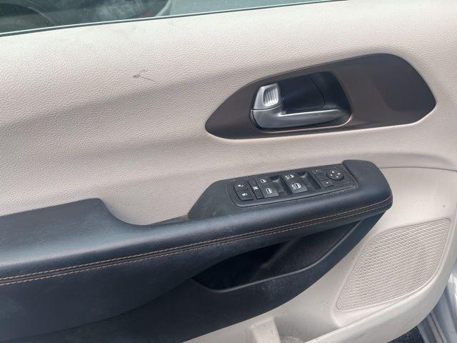 used 2017 Chrysler Pacifica car, priced at $10,000