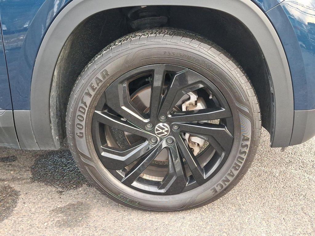 used 2023 Volkswagen Atlas car, priced at $29,298