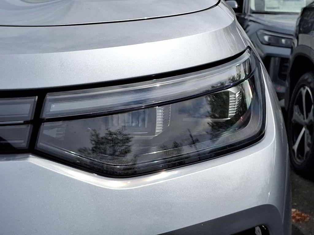 new 2025 Volkswagen Tiguan car, priced at $34,295