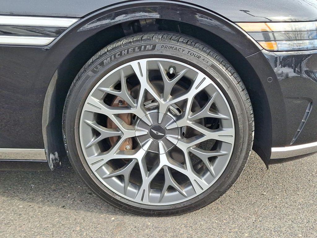 used 2023 Genesis G90 car, priced at $63,989