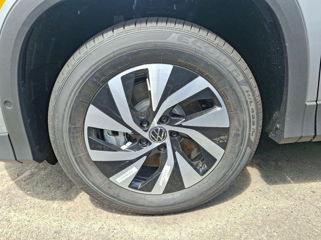 new 2025 Volkswagen Tiguan car, priced at $33,231