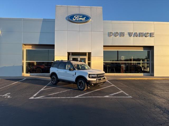new 2025 Ford Bronco Sport car, priced at $35,705
