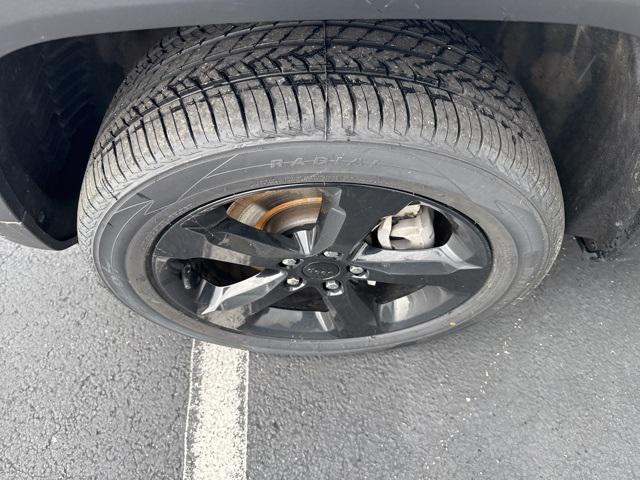 used 2023 Jeep Grand Cherokee L car, priced at $29,984