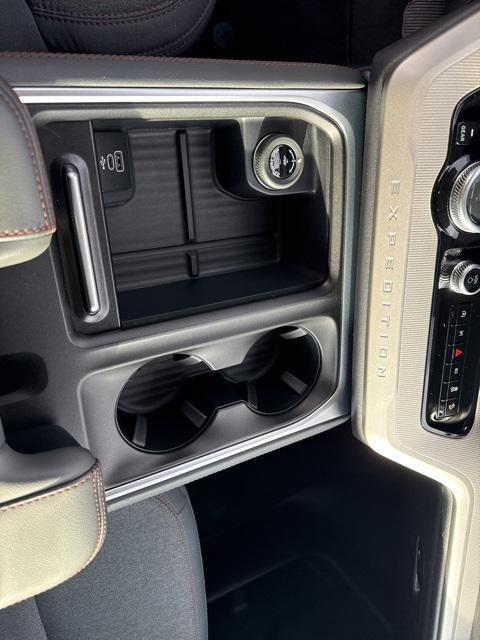 used 2025 Ford Expedition car, priced at $56,488