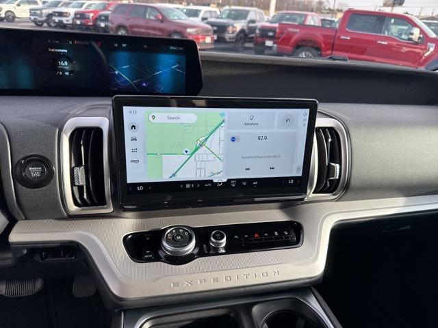 used 2025 Ford Expedition car, priced at $56,488