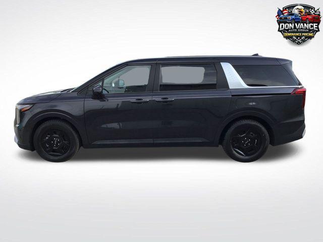 used 2025 Kia Carnival car, priced at $33,729