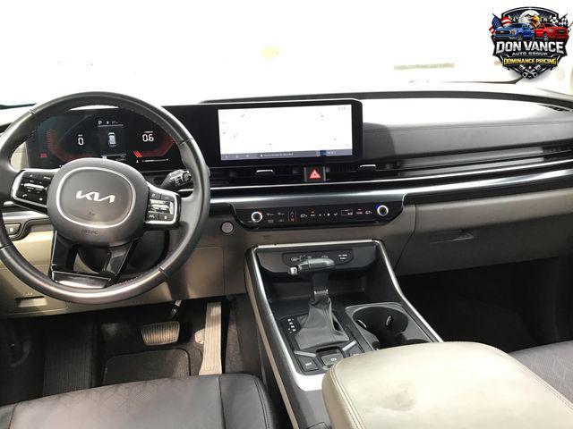 used 2025 Kia Carnival car, priced at $33,729